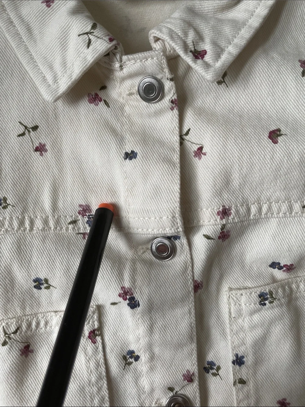 H&M Cream floral denim jacket girl